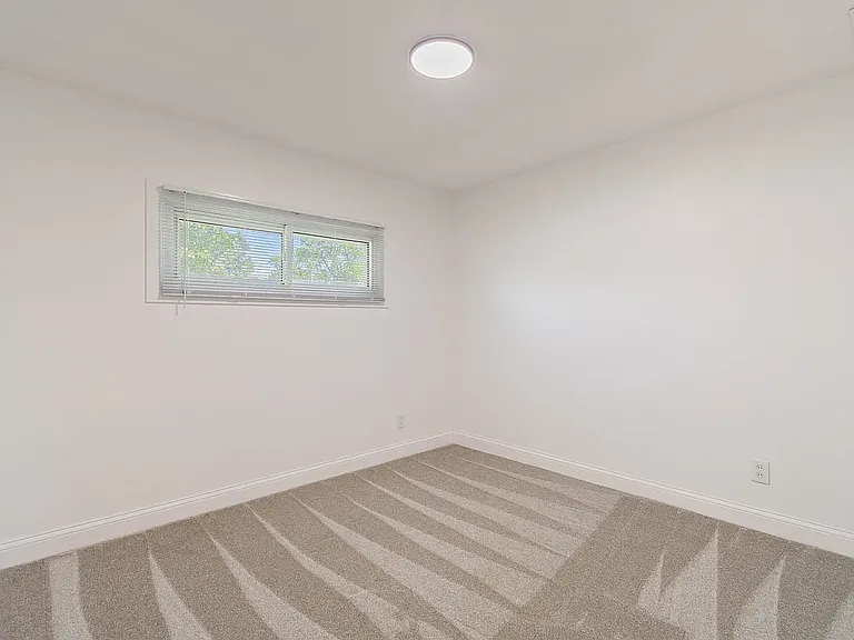 2050 Byron Dr — Photo 18