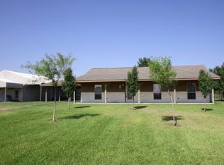 111 N Hamshire Rd, Winnie, TX 77665