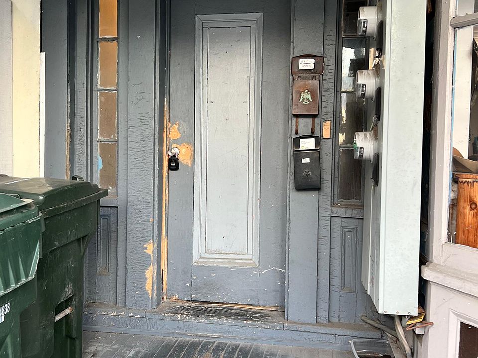 1st image of 135-139 Main St #133-2