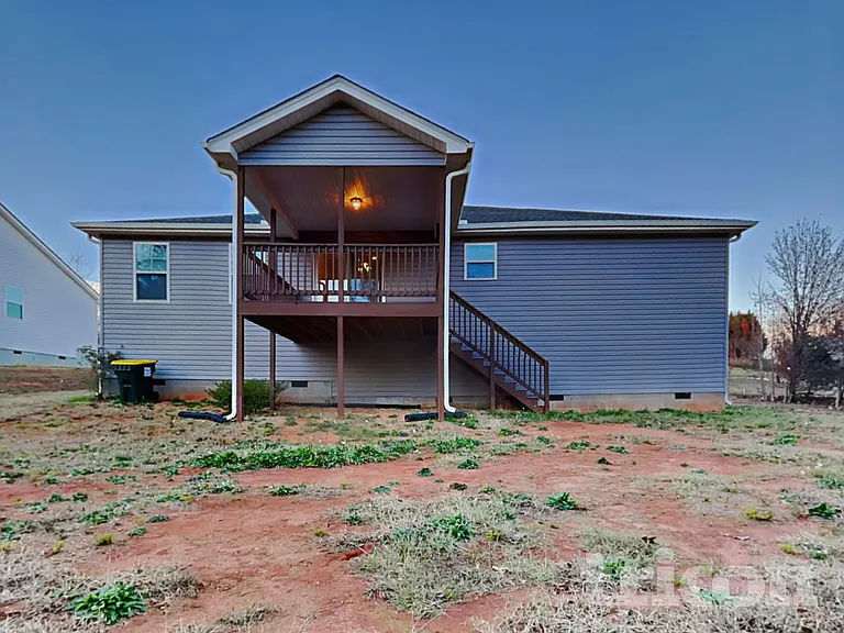 228 Hallmark Cir — Photo 16