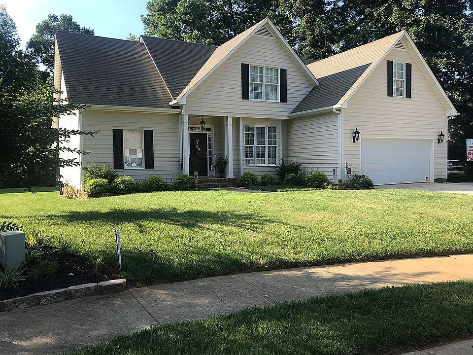 2nd image of 502 Stonewall Dr