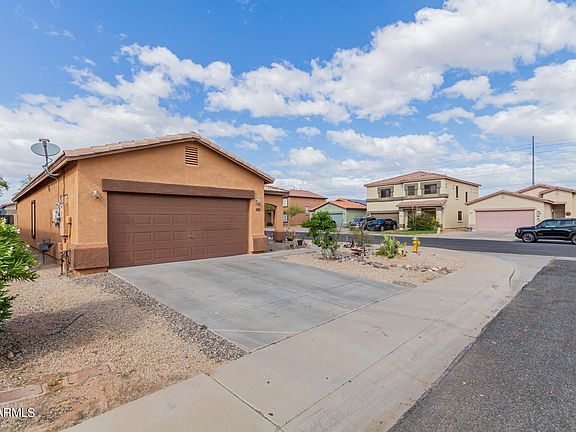 5th image of 1476 E AVENIDA GRANDE Avenue