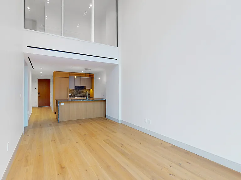 101 W 14th St #10B — Photo 3