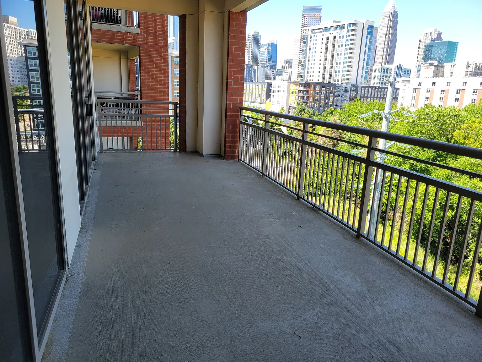 2 bed, 1068 sqft, $2,250 — Photo 2