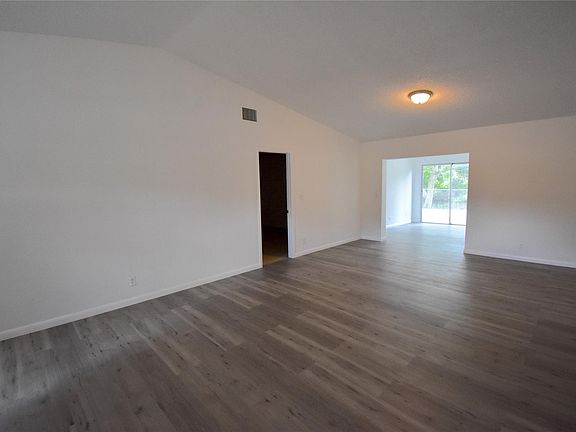 4th image of 4325 NW 6th Avenue #4325