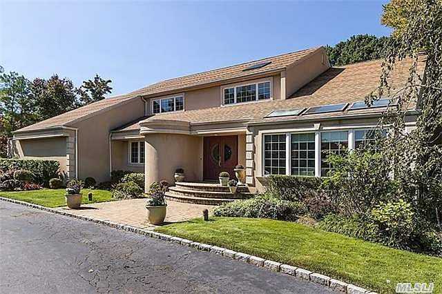 1st image of 9 Clearmeadow Ln