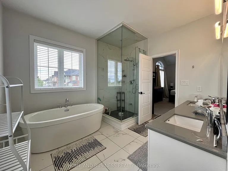 152 Marvin Ave — Photo 45