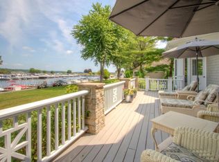 650 Partridge Ct, Fontana, WI 53125