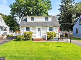 76 Sherwood Ave, Hamilton, NJ 08619
