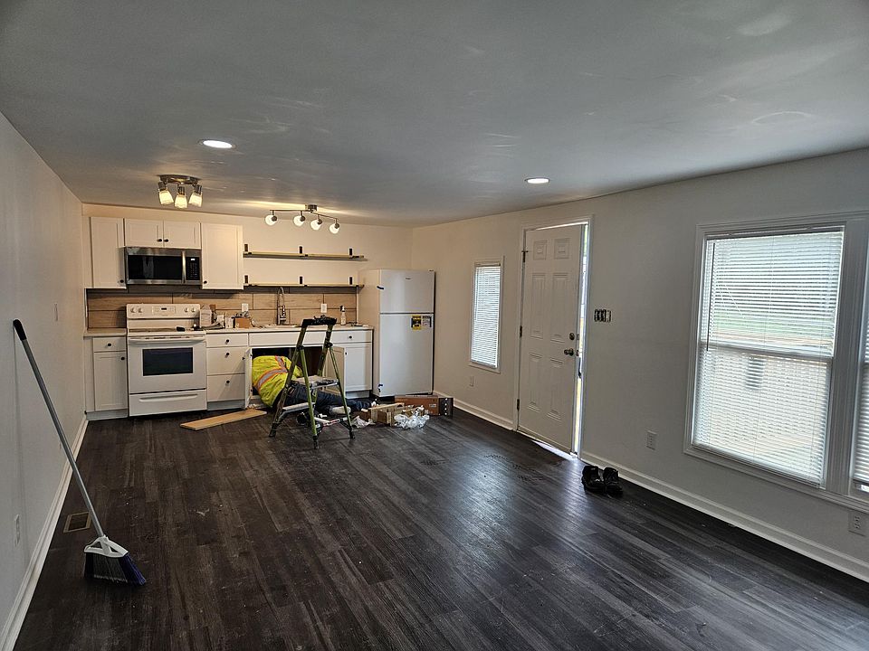 Gorgeous Kitchen and Dining Room