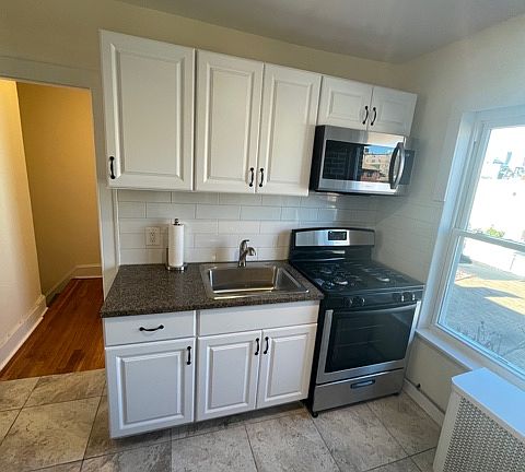 3rd image of 27-18 14th St #3