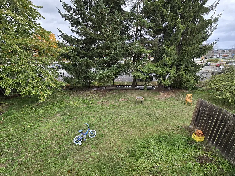 2707 Vian St — Photo 24