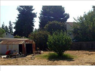 3rd image of 1955 E Washington Ave