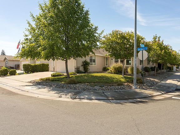 3rd image of 2847 Swallowview Dr