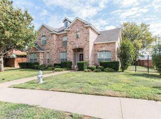 2301 Chapelwood Dr, Lewisville, TX 75077