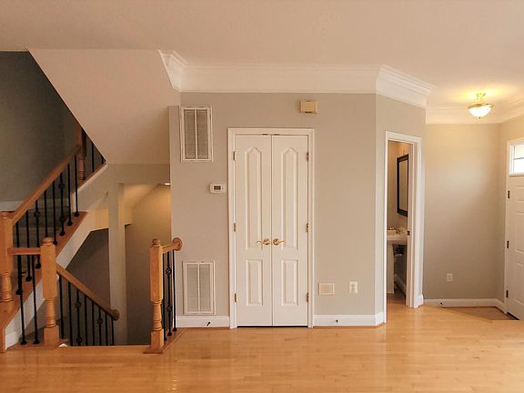 5th image of 5344 Blue Aster Cir