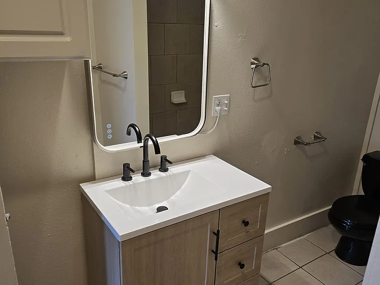 850 NW Polk Ave — Photo 5