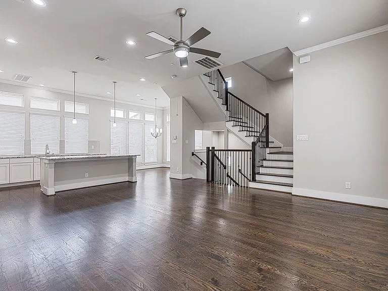 5813 Petty St #C — Photo 8