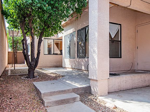 3rd image of 2521 N Palo Dulce Dr
