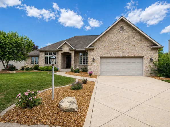 2614 Lancelot Ln, Dyer, IN 46311