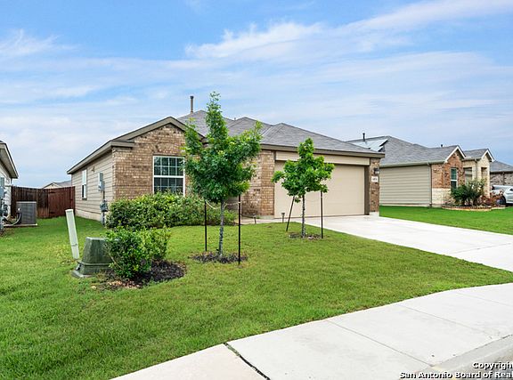 2nd image of 14934 Cheshire Way