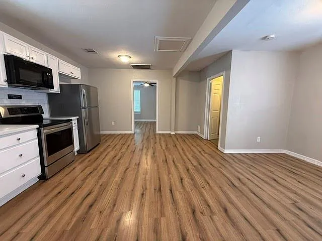 1308 Genova St #2 — Photo 11