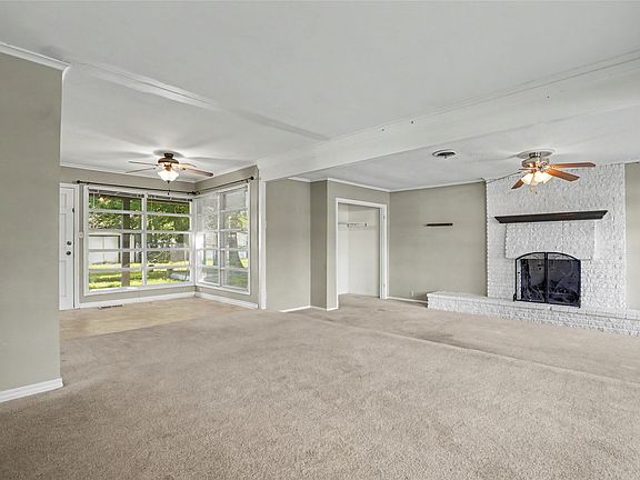5th image of 2400 Elmira St