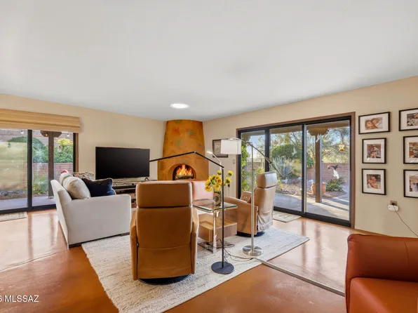 1915 W Hickory Hollow Ln, Tucson, AZ 85704