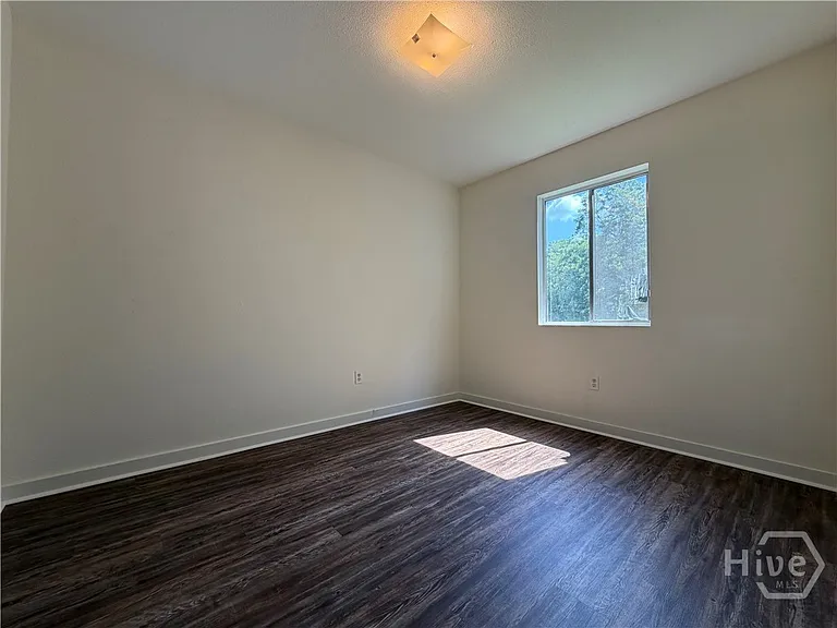 2835 Cherokee Rd — Photo 13