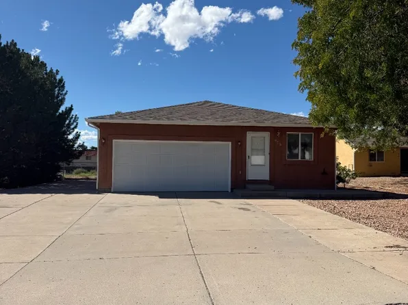 975 S Coral Pl, Pueblo West, CO 81007
