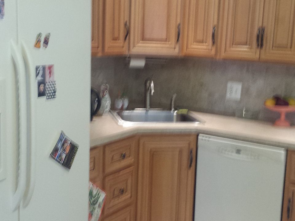 2nd image of 2245 Catharine St
