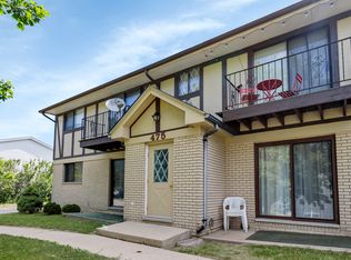 475 S Belmont Ave APT 3, Elgin, IL 60123