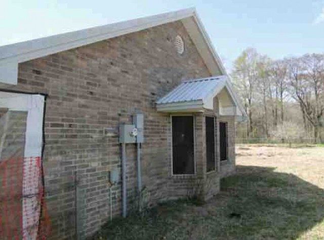 2nd image of 1240 Highway 743