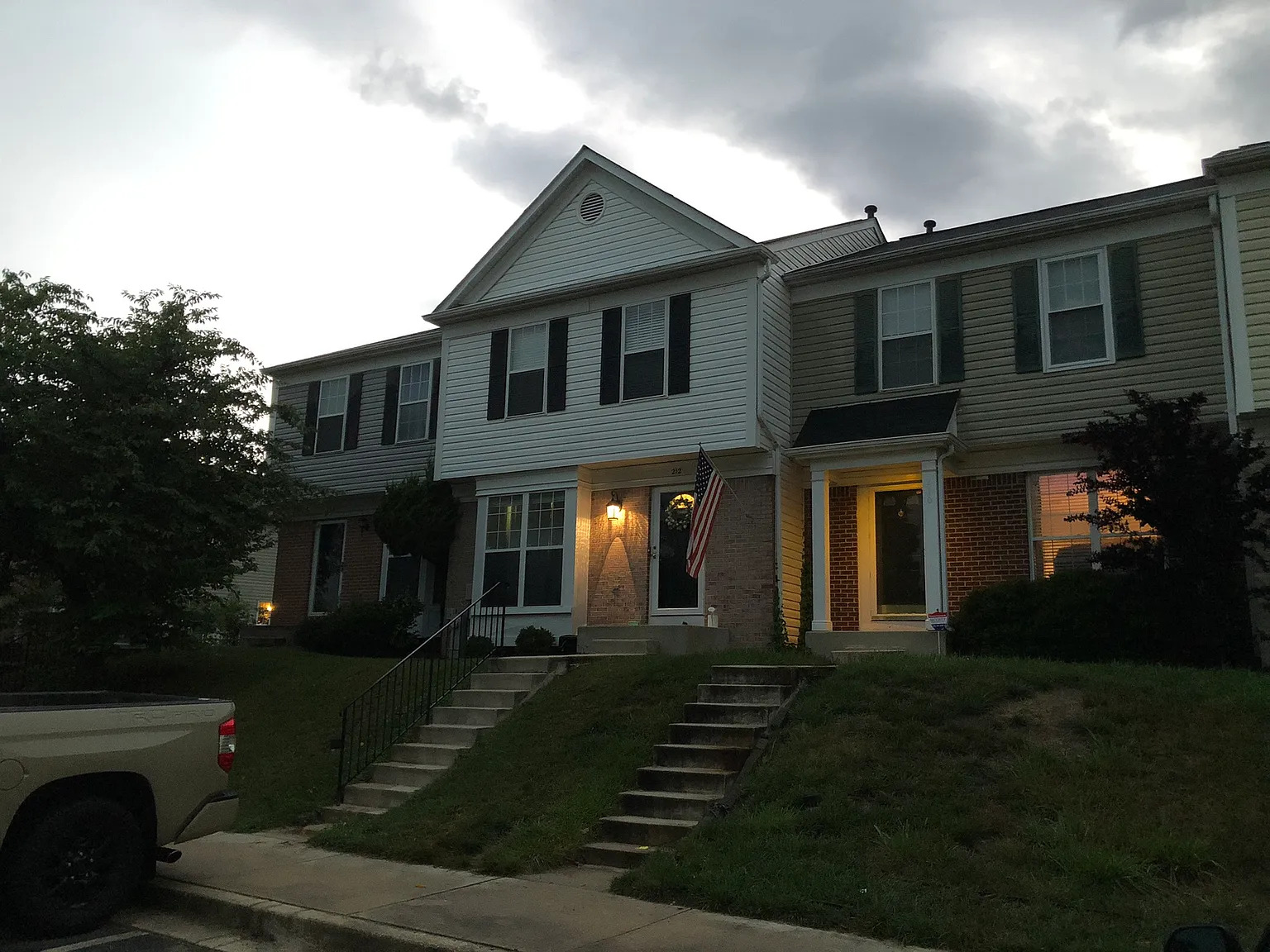 3 bed, 2.5 bath, 1814 sqft, $2,900 — Photo 1