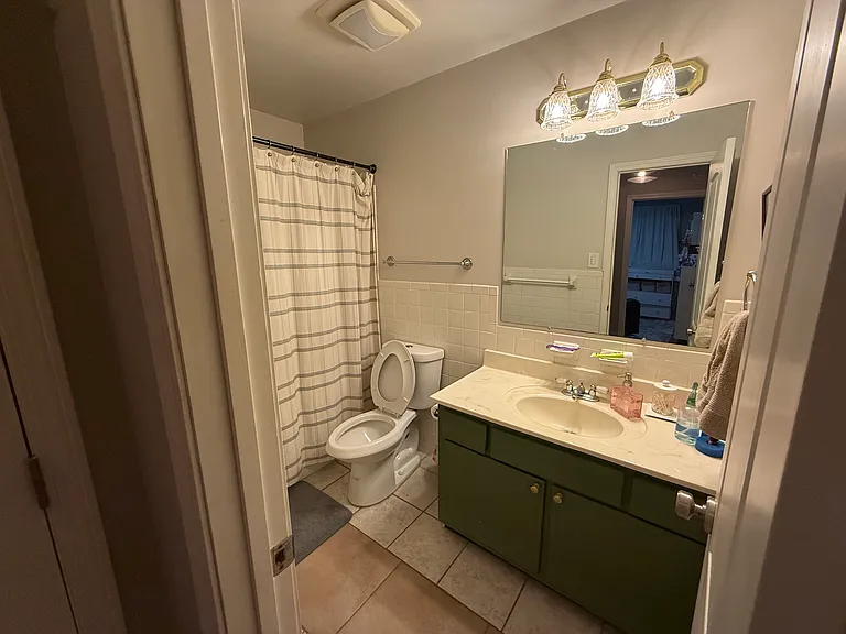 7605 Luscombe Dr — Photo 8