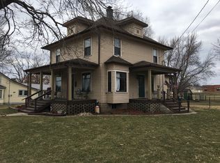 608 5th St, Lowden, IA 52255