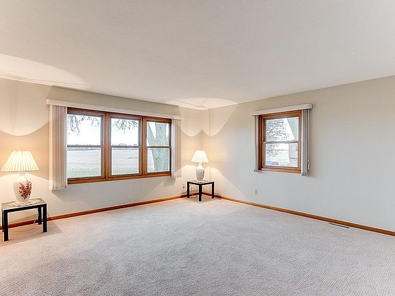 5th image of 2559 Stella St