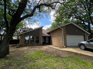 5308 Oak Brook Rd, Arlington, TX 76016