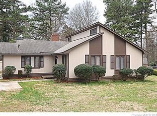 6812 Sun Ray Ct, Charlotte, NC 28212