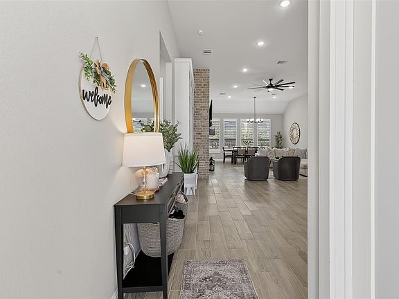 4th image of 87 Waterford Way