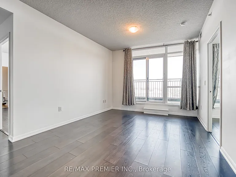 800 Lawrence Ave W #2013 — Photo 11