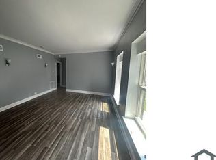 7926 S Kingston Ave #1E, Chicago, IL 60617