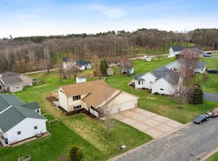 W1150 Whitetail Run, Spring Valley, WI 54767