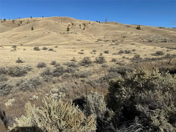 6781 Ashcroft Rd, Kamloops, BC V0K 2J0