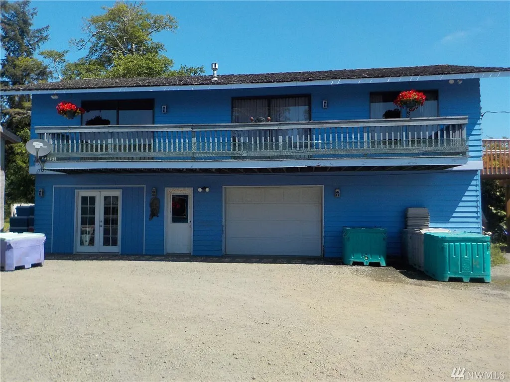 20 Cherry St W photo 1