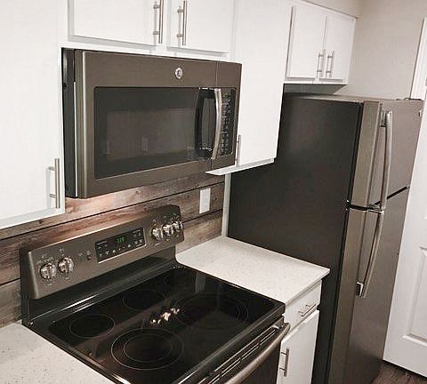 4th image of 2700 N Brook Dr APT 063