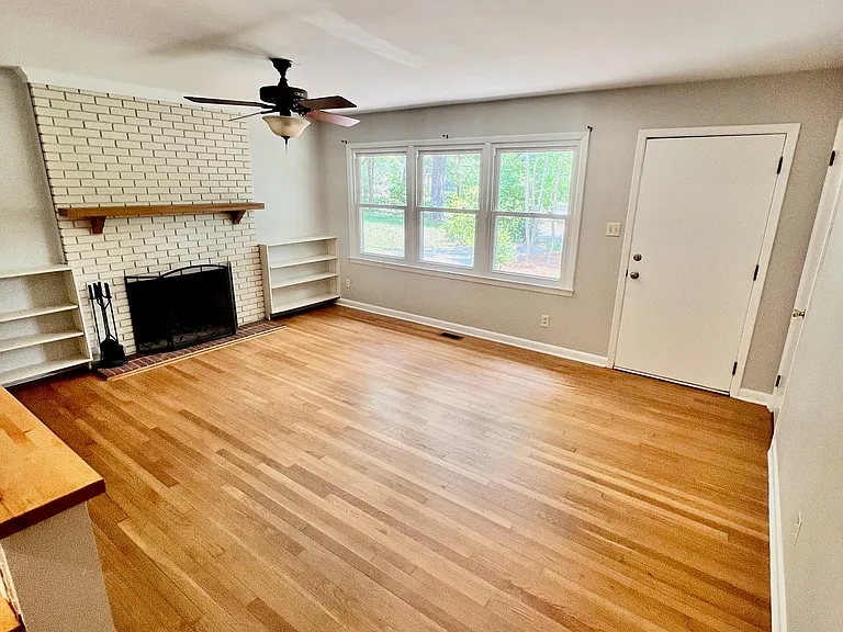 14 Braddock Cir — Photo 2