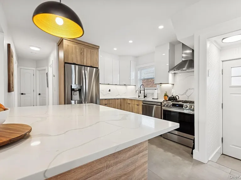 139 Gibson Blvd — Photo 10