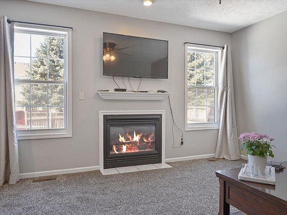 4th image of 6 Breckenwood Ct