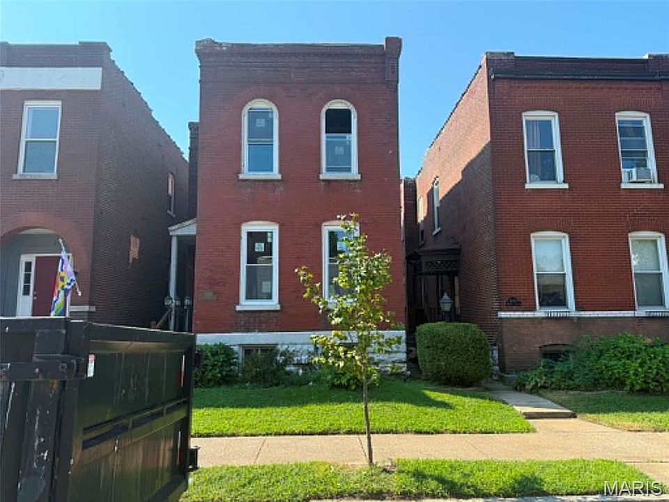 1st image of 3206 Dakota St